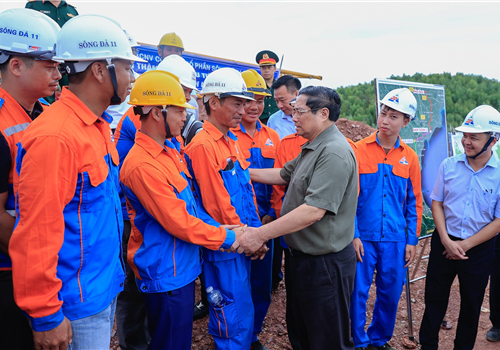 Chạy đua với thời gian trên điểm cao kỷ lục của đường dây 500kV mạch 3